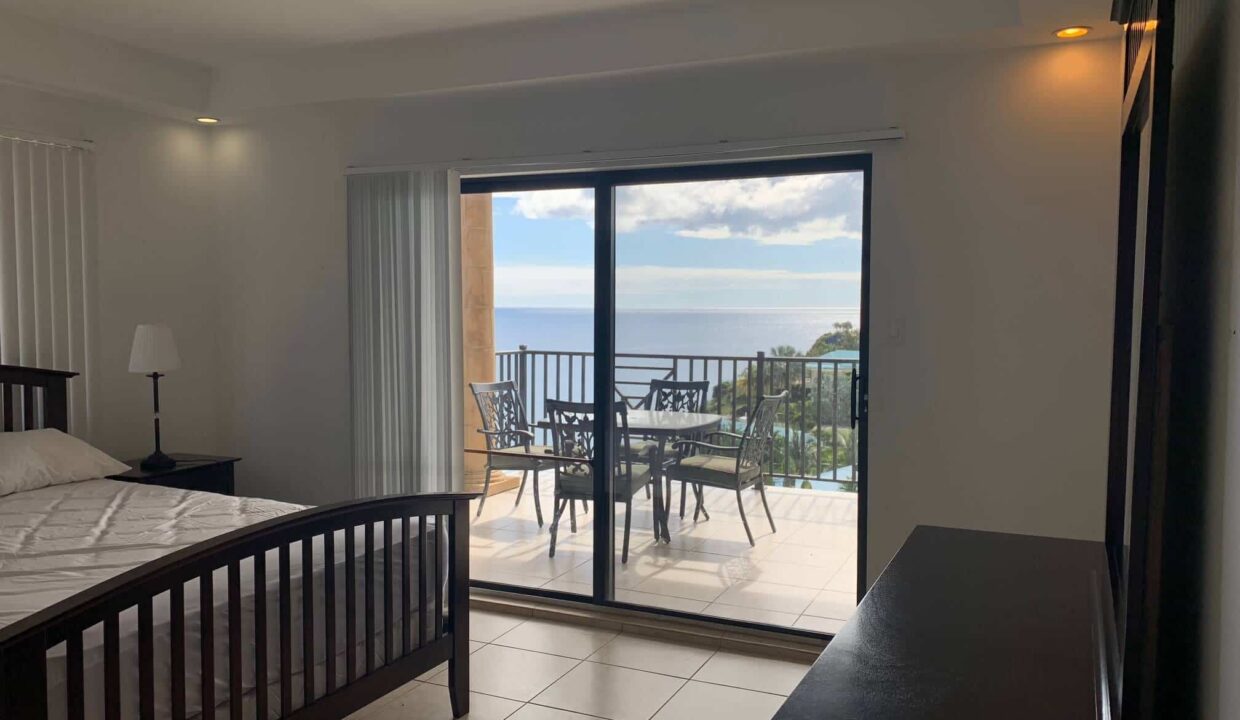 Manor By The Sea 3 Bed - 3 Bath Condo Master-min